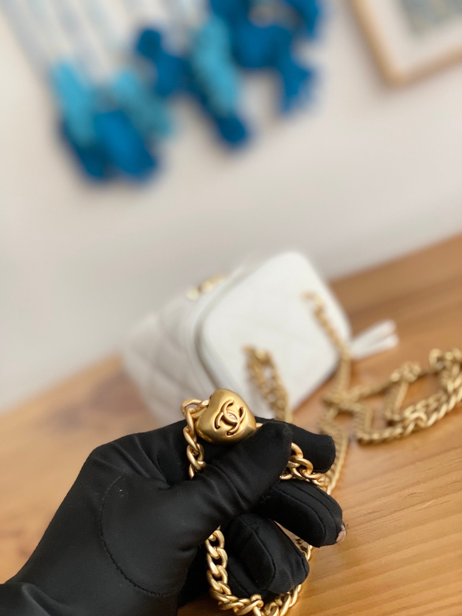 CHANEL MINI 10 VANITY IN WHITE CALFSKIN GOLD HARDWARE