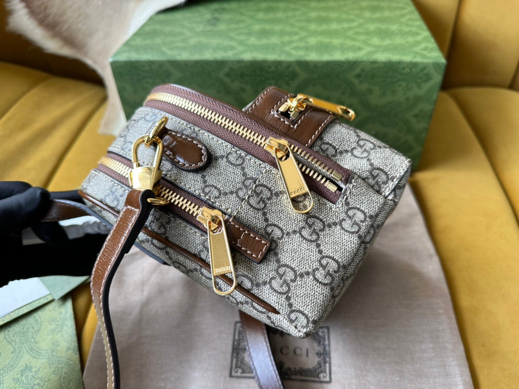 GUCCI MULTI-FUNCTION MINI 19 BACKPACK IN BEIGE AND BROWN CANVAS