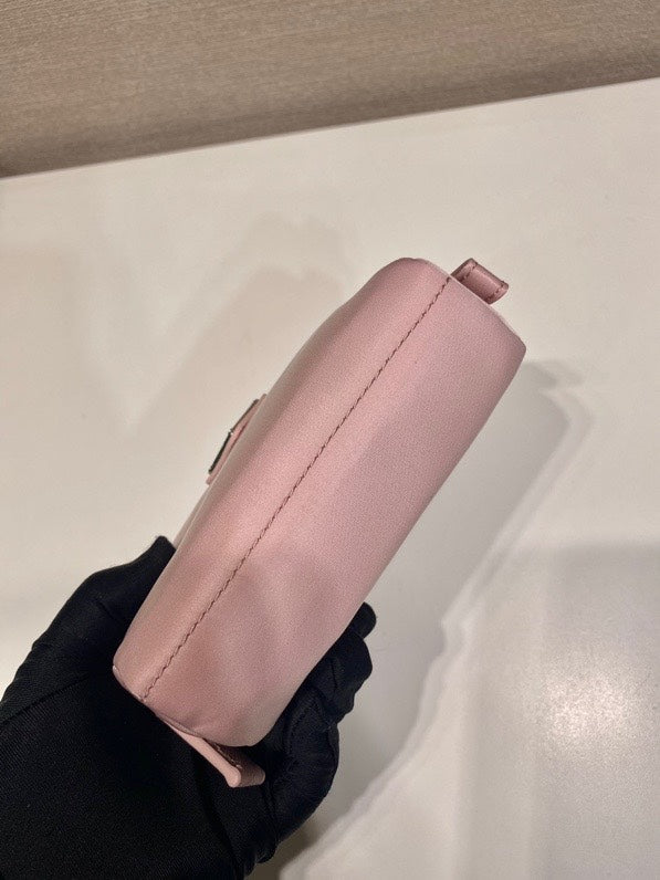 PRADA CLUTCH 12 IN LIGHT PINK RE-NYLON