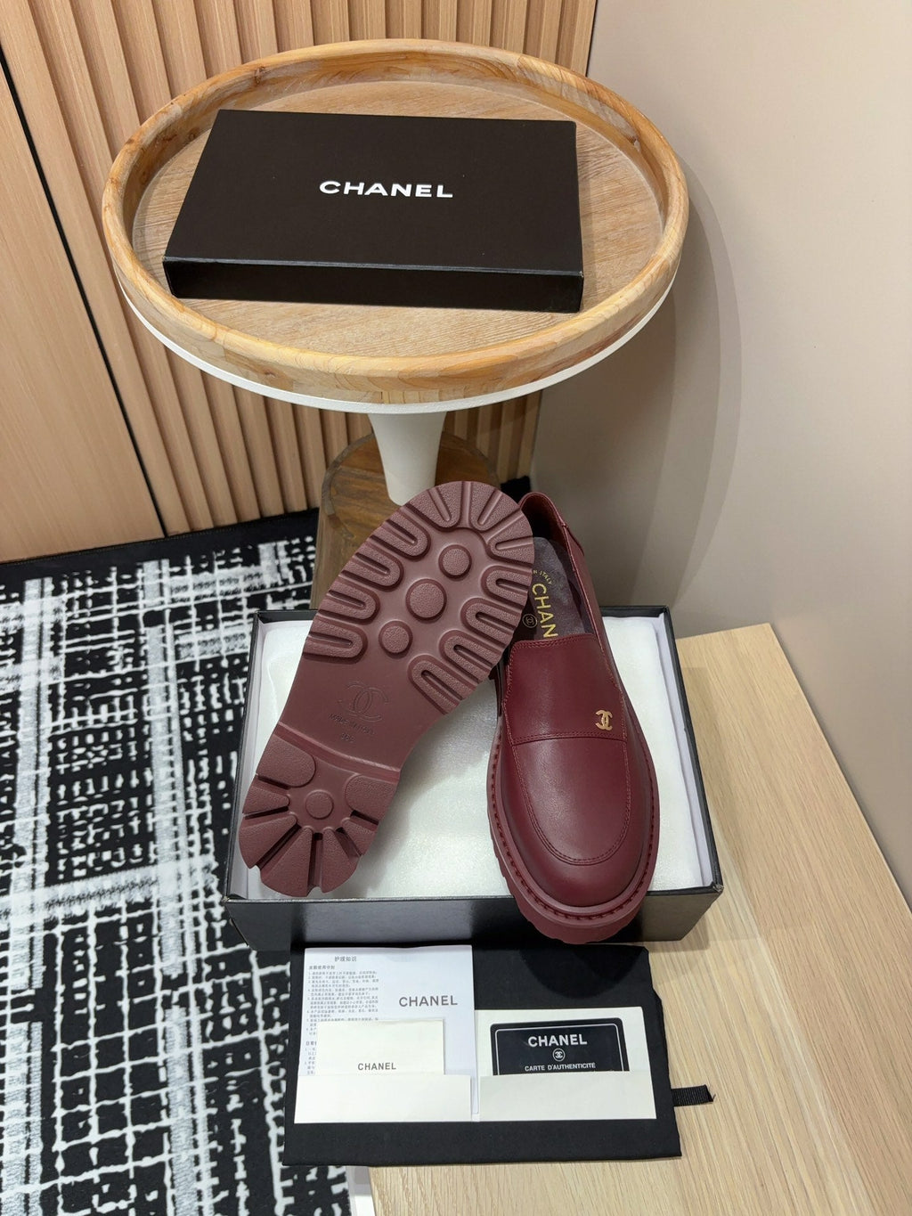 CHANEL MOASINS IN BURGUNDY RED CALFSKIN
