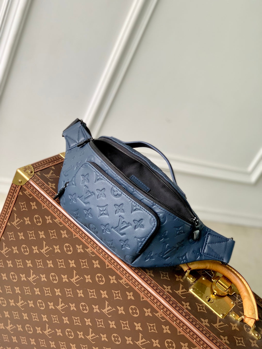 LOUIS VUITTON RUSH BUMBAG 30 IN DARK BLUE MONOGRAM SHADOW CALFSKIN