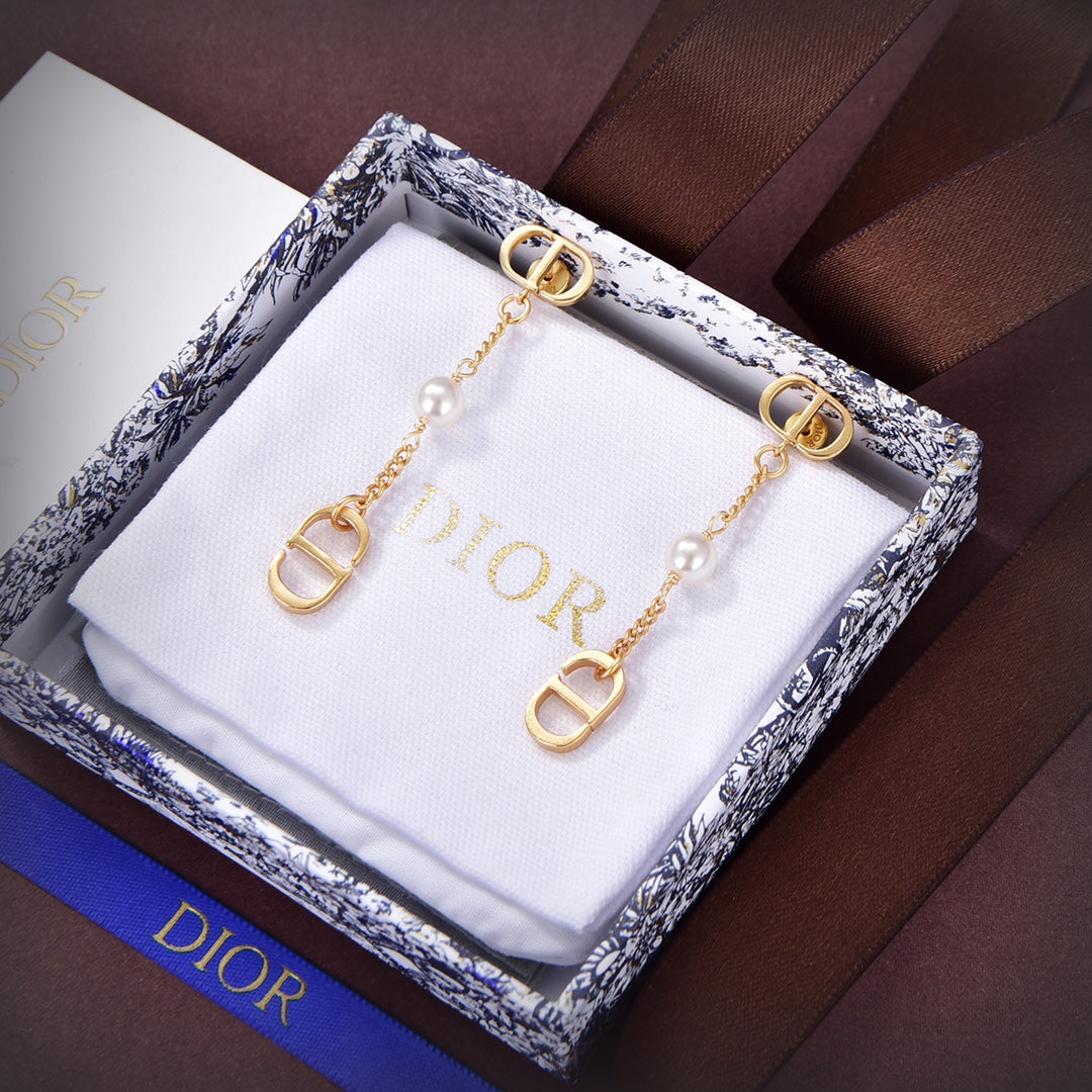 18K Dior 30 Montaigne Earrings