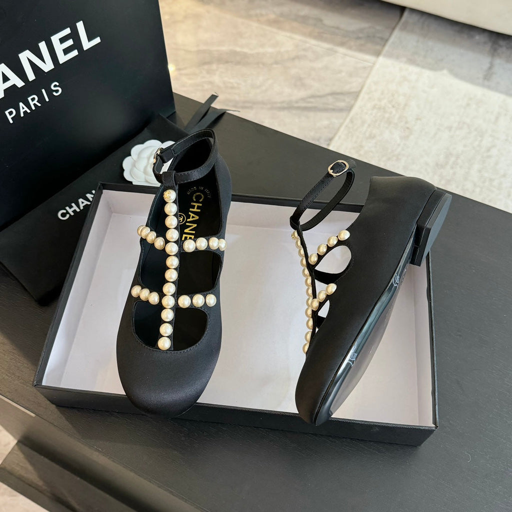 CHANEL MARY JANES SHOES BLACK GOATSKIN WITH FAUX PEARL