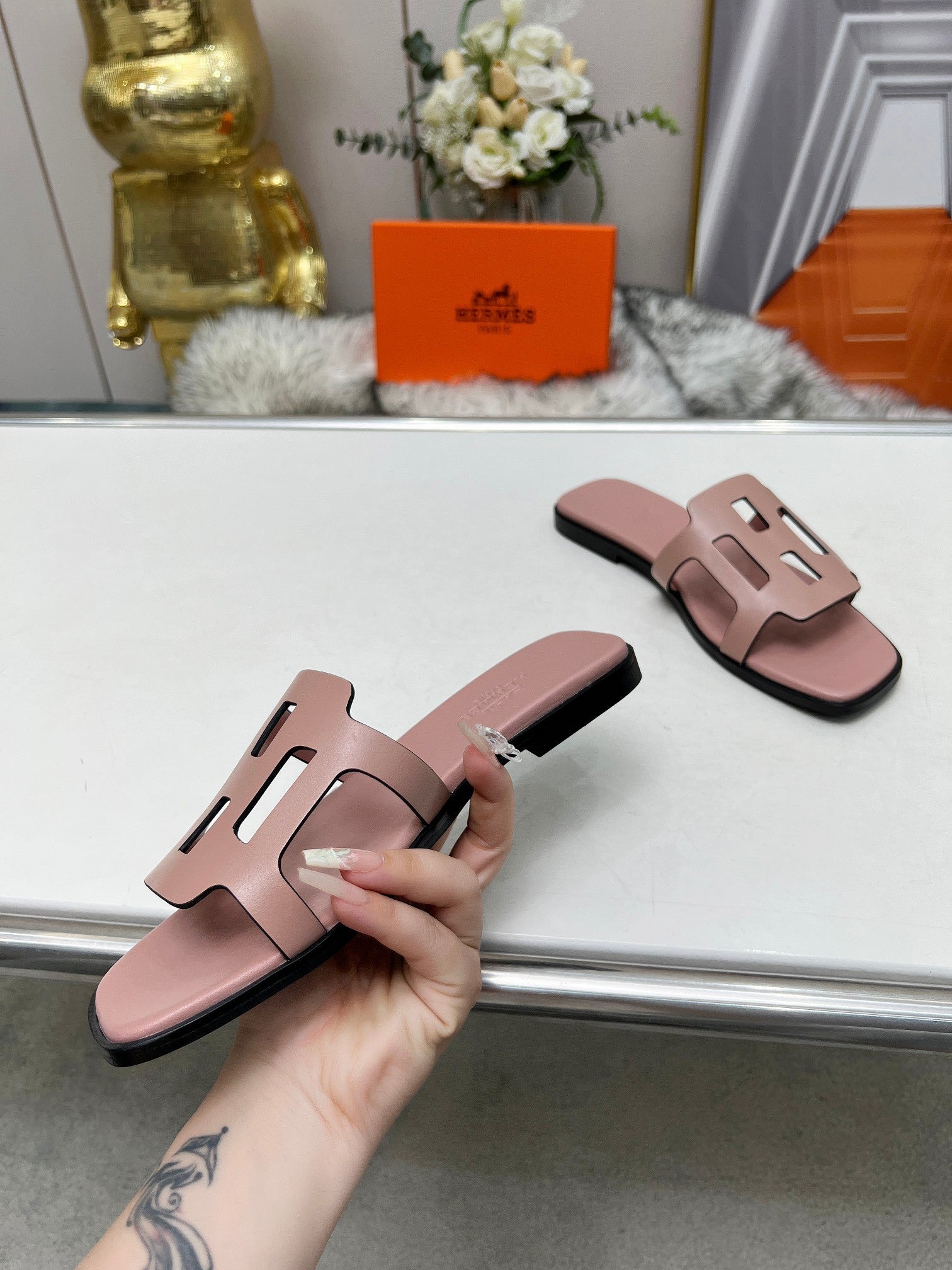 HERMES FLATFORM SANDAL LIGHT PINK CALFSKIN