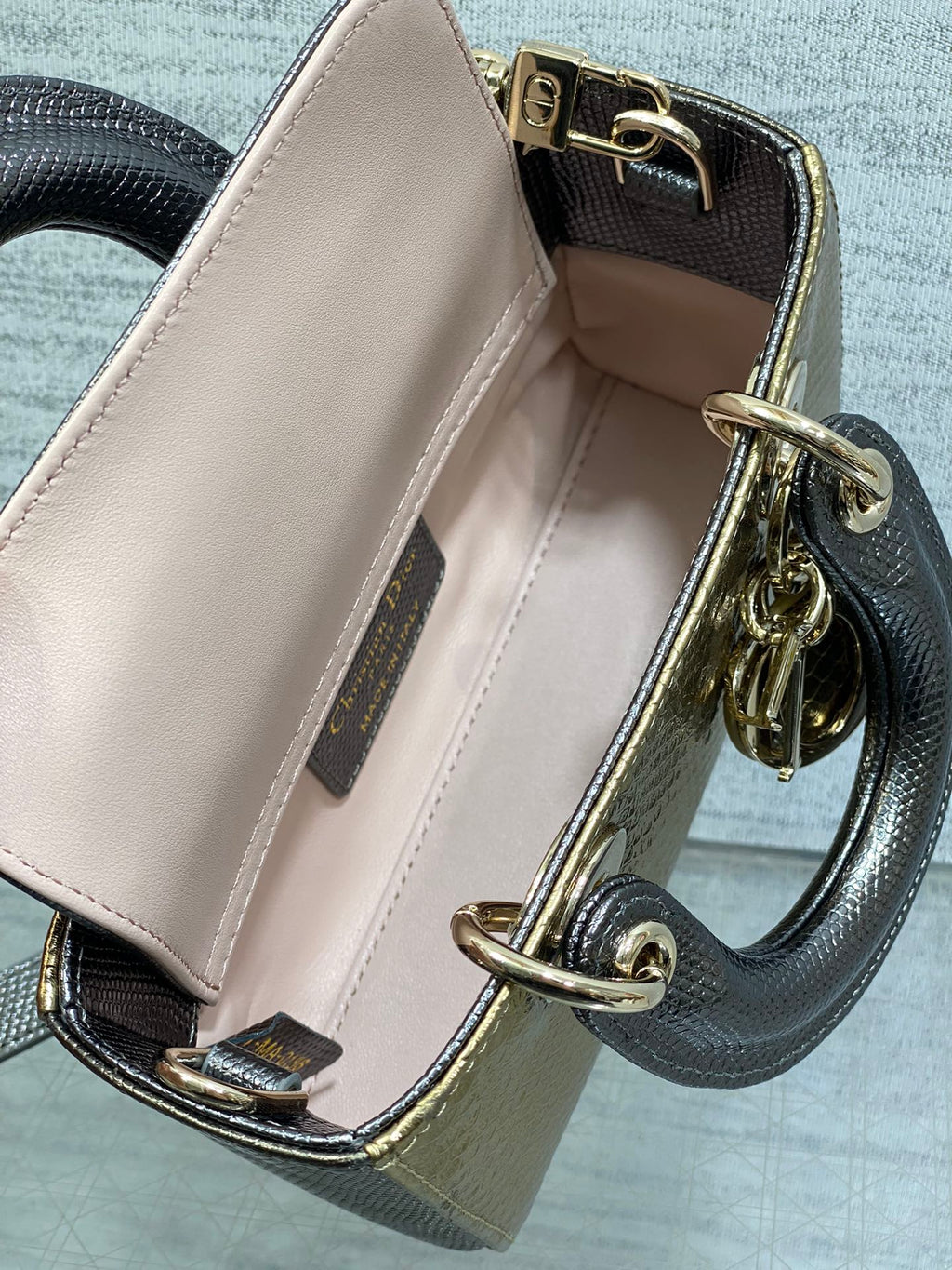 DIOR MEDIUM 16 LADY BAG IN GOLD METALLIC LAMBSKIN