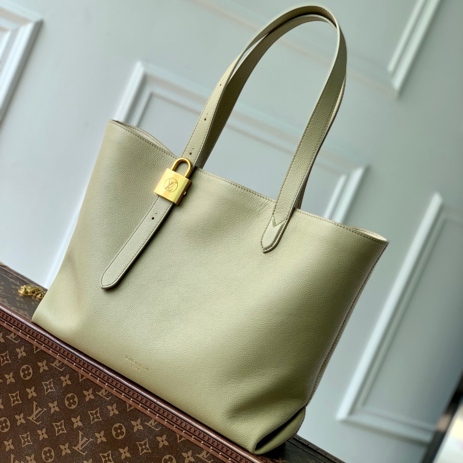 LOUIS VUITTON LOW KEY CABAS MM BAG 47 IN BASIL GREEN GRAINED CALFSKIN
