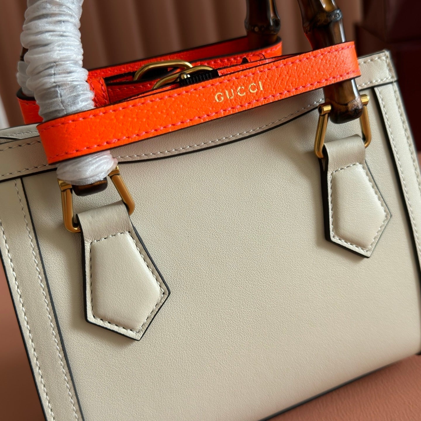 GUCCI 26S DIANA TOTE BAG 20 IN CREAM WHITE CALFSKIN