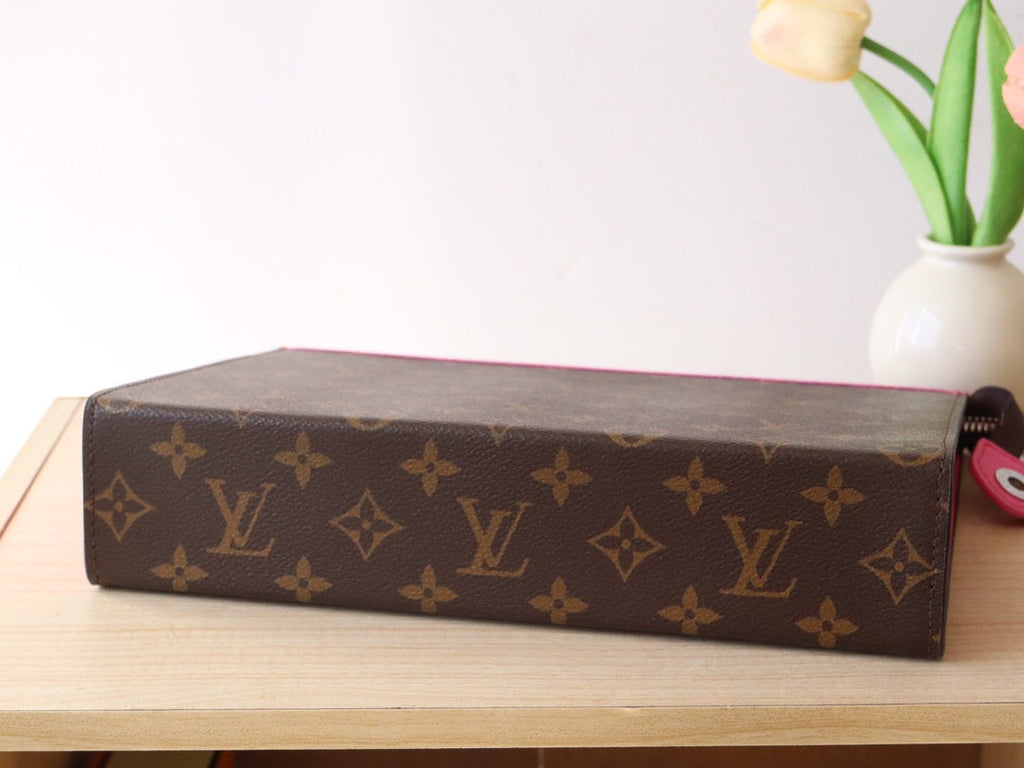 LOUIS VUITTON LV 25S POCHETTE VOYAGE 26 IN PONDICHERY PINK MONOGRAM MACASSAR COATED CANVAS