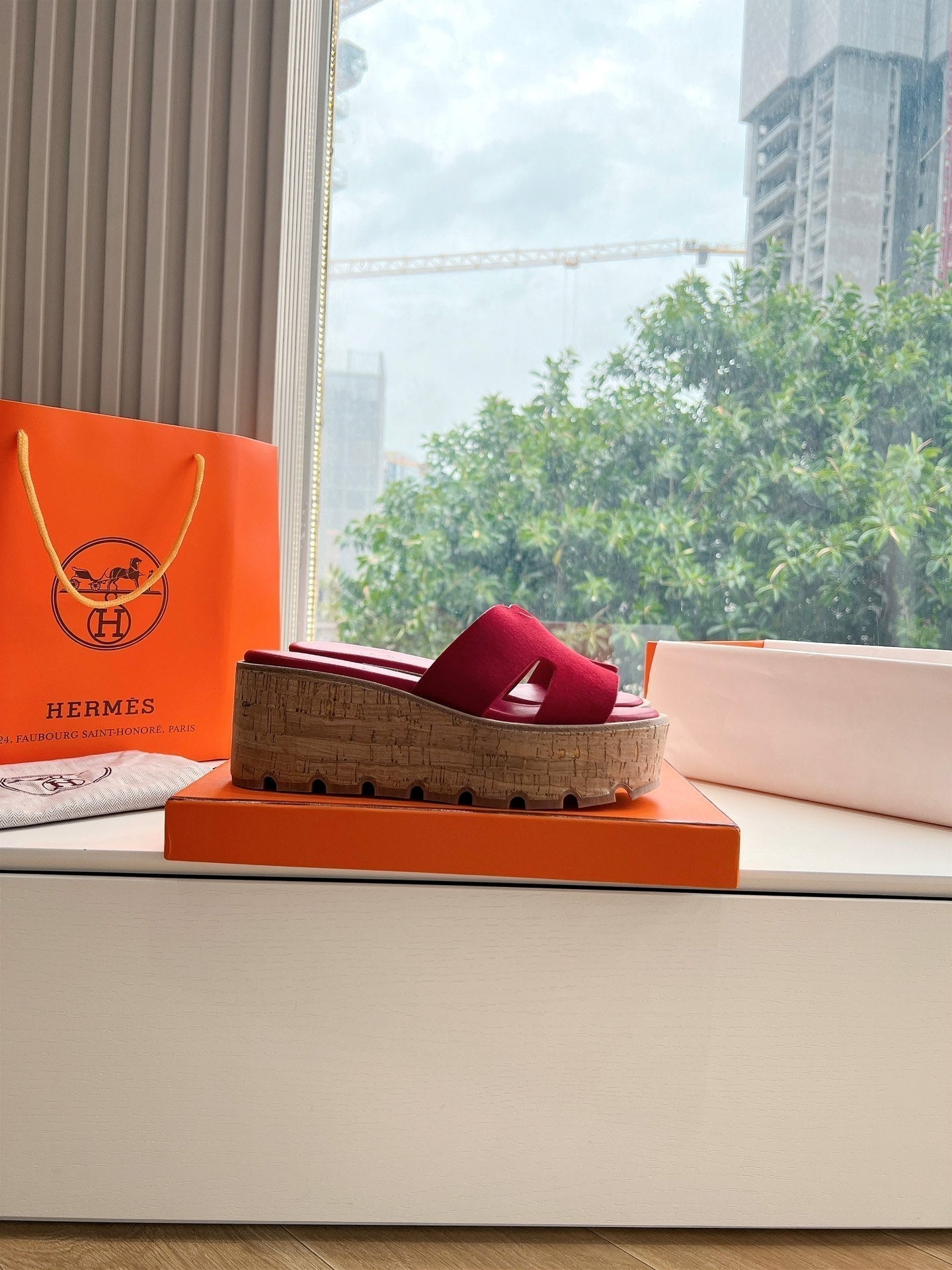 HERMES EZE 65 SANDAL CHERRY SUEDE