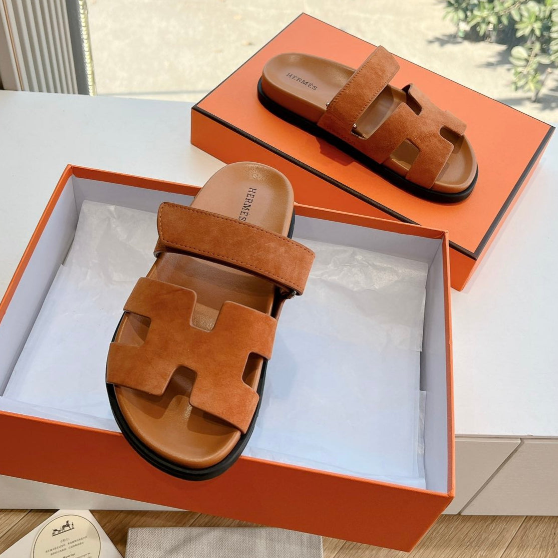 HERMES CHYPRE SANDAL IN VIVID ORANGE SUEDE