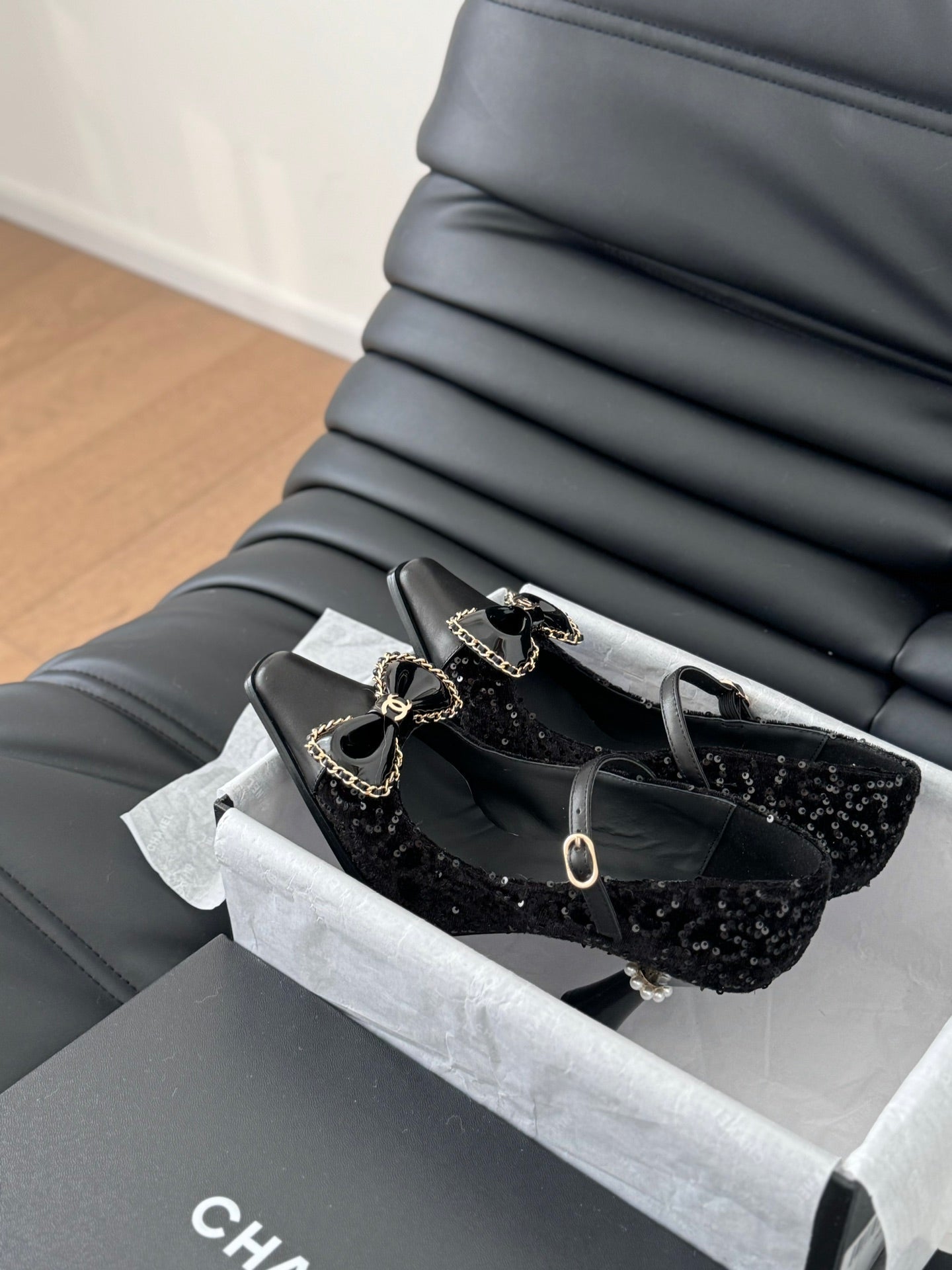 CHANEL POINTED TOE HIGH HEELS IN BLACK VELVET AND LAMBSKIN GOLD HARDWARE