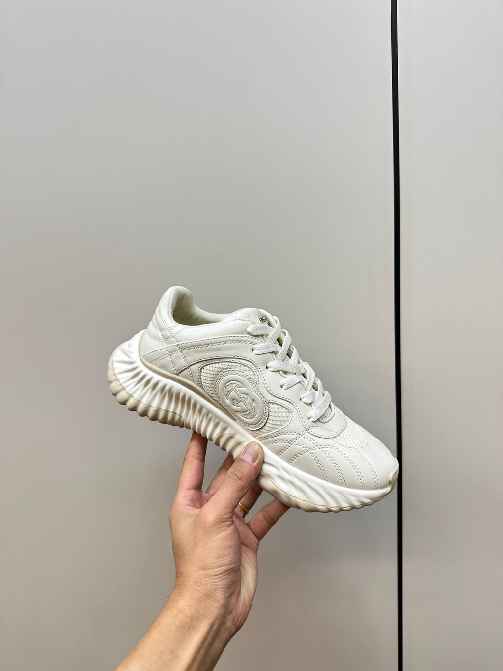 GUCCI Ripple Leather Sneakers White