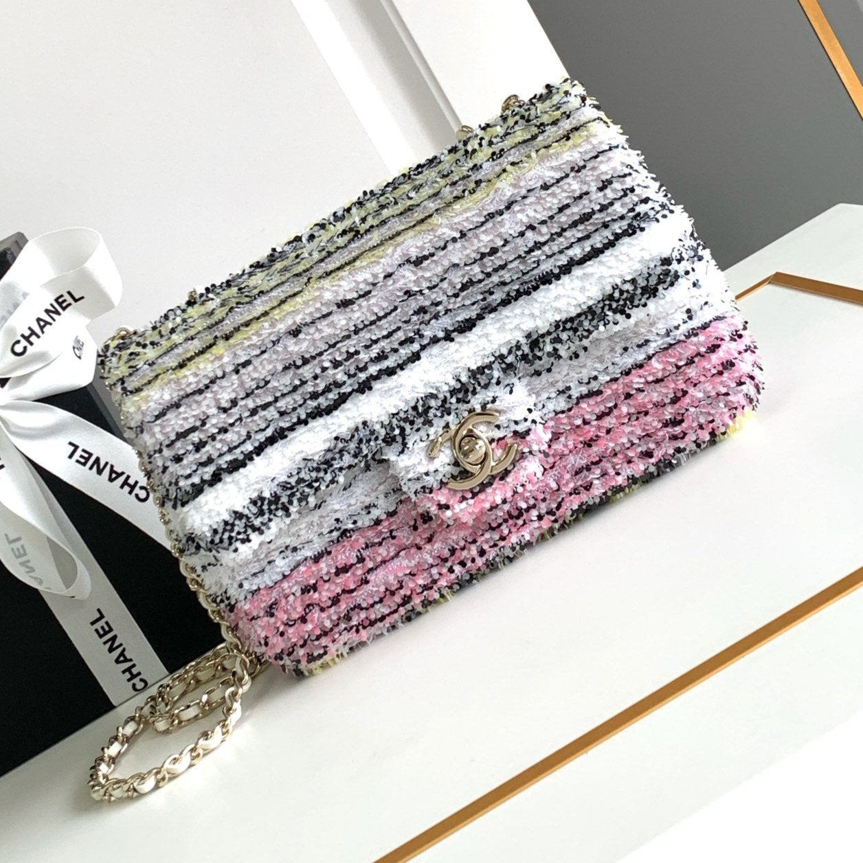 CHANEL MINI 21 FLAP BAG IN COLORFUL WOOL TWEED