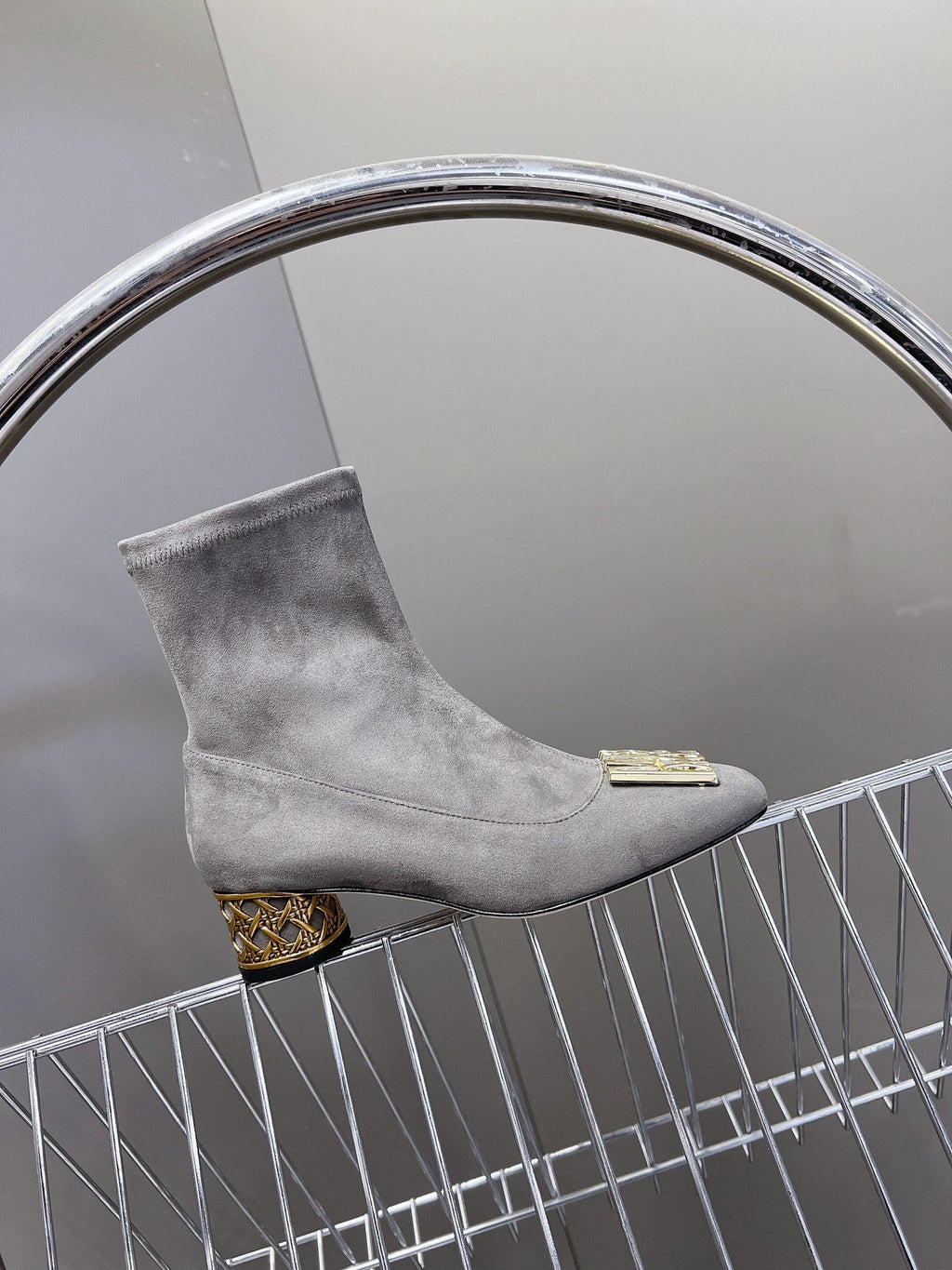 DIOR ICON HEELED ANKLE BOOT DOVE GRAY SUEDE 4 CM WITH GOLD LOGO
